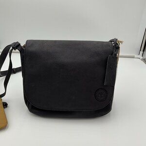 New Timberland Leather Messenger Saddle Bag Black Crossbody Adjustable Strap NWT